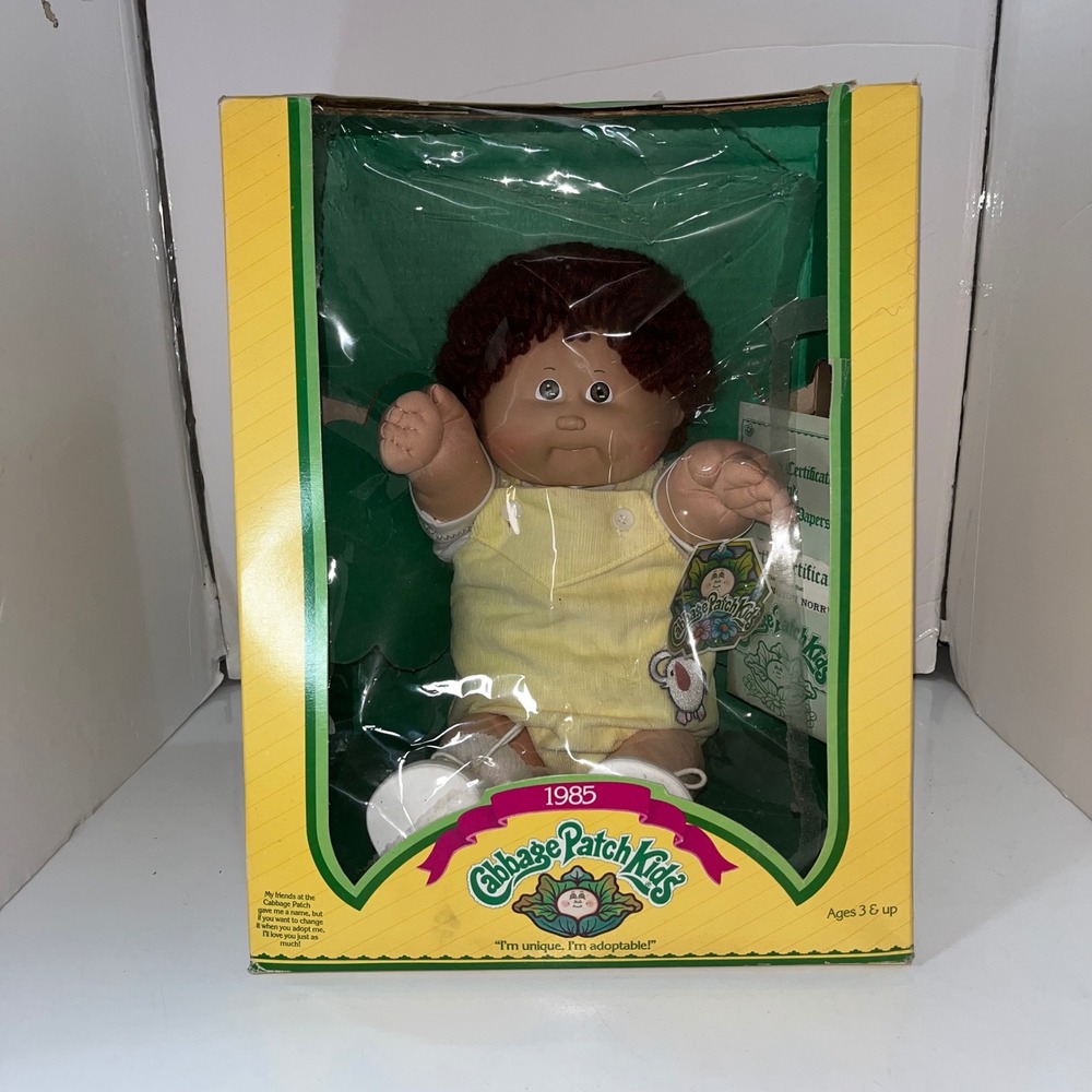 Vintage 1985 Cabbage Patch Kids Doll Coleco Boy Brown Hair Yellow Romper 3900